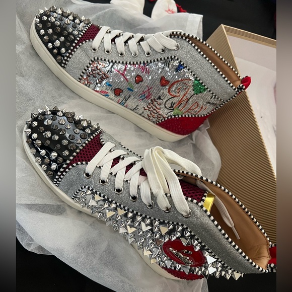 LOUIS FLAT SAFFIANO/CALF P/CALF/PAT/STRASS
C653 VERSION CRYSTAL GRAY - Picture 3 of 5